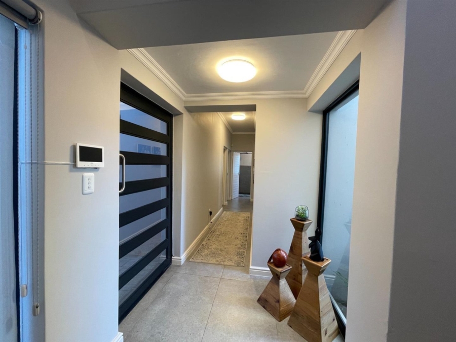 3 Bedroom Property for Sale in Island View Western Cape